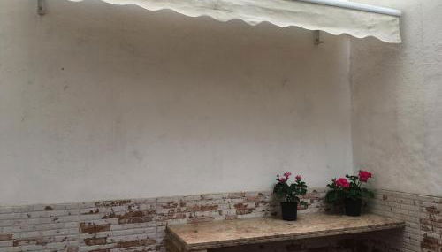 Apto con patio y barbacoa BBQ Los picadores - Foto 4