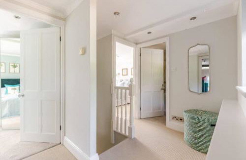 Charming Barn Retreat Near Pewsey & Woodborough - Foto 8