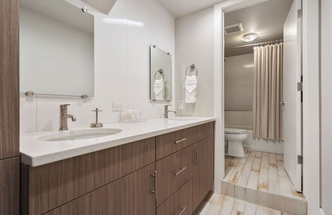 Elegant Oasis - Fireplaces, King Beds, Mtn Views! - Foto 20