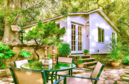 Enchanting Gated Hollywood Hills Oasis with Tranquil Treet-Top Views, Outdoor Living Room and Patios, Magical Zen Garden, Plus Bonus Romantic Guest House and Free Garage in LA's Most Desirable Central Serene Area, Sleeps 8-10 - Foto 20