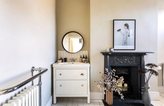 Tooting's Charming Victorian Garden Hideaway - Photo 14