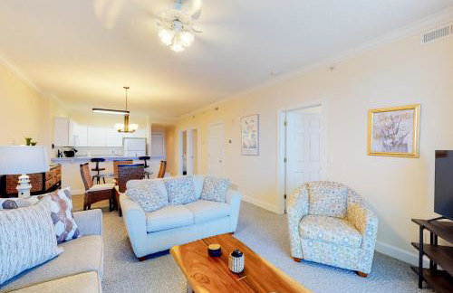 14th-floor oceanfront condo with ocean view pool & hot tub access WiFi & W&D - Foto 6