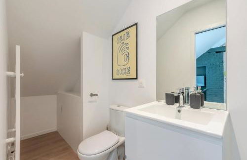 Studio sous les combles côté cour, parking gratuit - Foto 8