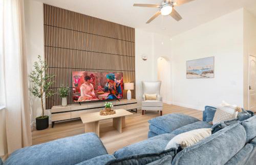 Stylish Retreat with Pool near The Parks - Foto 51