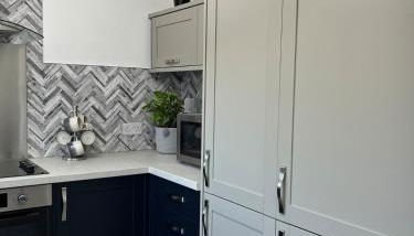 Stylish Highland Home - Photo 2