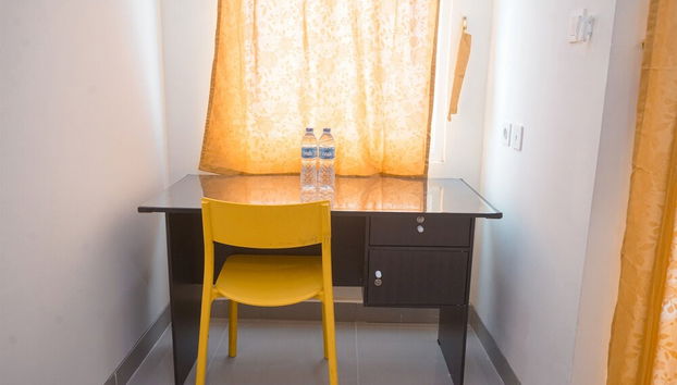 Convenient Studio Apartment At B Residence - Foto 4, Habitación