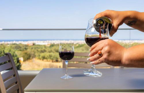 Chris and Stratos villa with private ecologic pool and kid's playground! - Foto 65