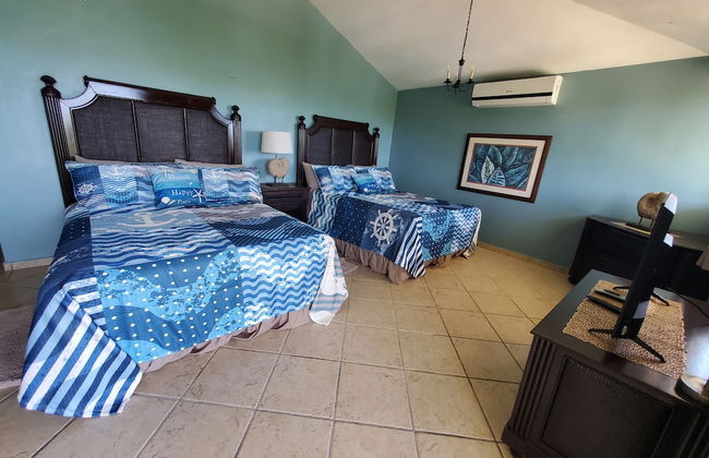 EliMar Bay View Apt - Photo 3