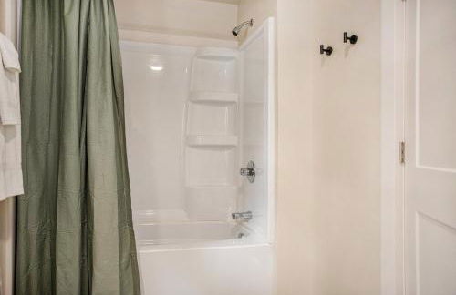 Golden Haven - New Corporate Apt Downtown - Foto 10