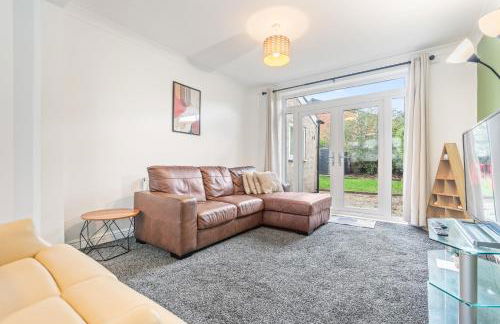 Awesome Coventry Home for Business Contractors and Suitable for families with Free Parking 14mins from NEC - Foto 47