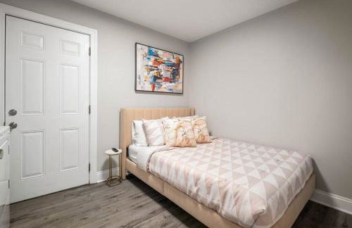 Fenced Yard, Swing Set Pawfect for Family and Dogs! - Foto 7