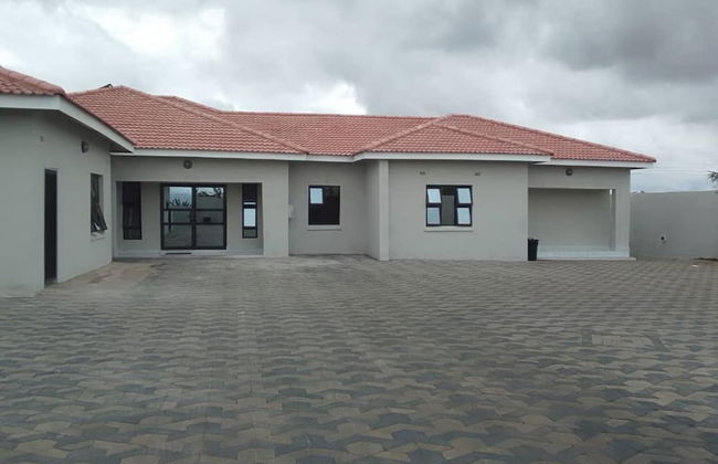 Luxury 3 Bedroom Self Catering Apartment- Masvingo - Foto 32