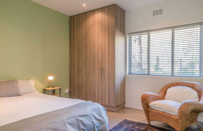 Colourful Manor Luxury Lodge - Photo 4