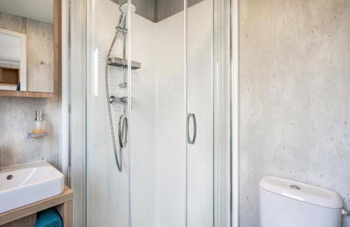 Side-by-Side Tiny Houses - Foto 4