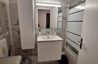 Large 3 bedroom cozy apartment - Foto 12