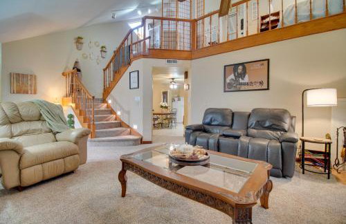 Tahlequah Duplex with Screened-in Porch and Fire Pit! - Foto 7