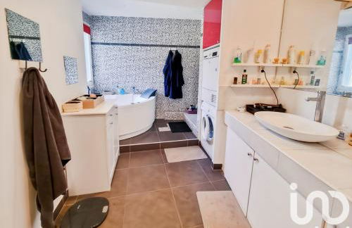 Appt Cosy Porte Paris parc Fleural et Parking - Foto 15