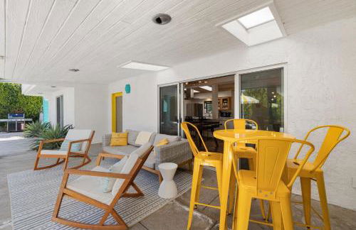 The Ricardo! Mid-Century Villa with Saltwater Pool - Foto 33