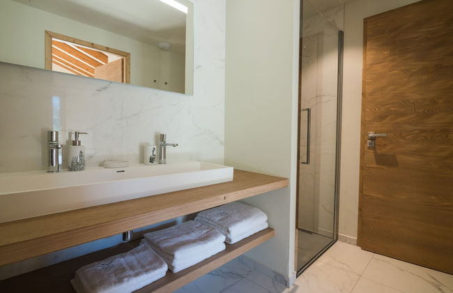 Chalet in Megeve With Mont-blanc Views - Photo 15