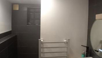 T2 cuisine équipée jardin et parking privé proche Avignon - Foto 5