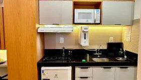 Flat com acesso rápido as praias e o melhor do turismo local - Foto 3, stove, toaster, minibar