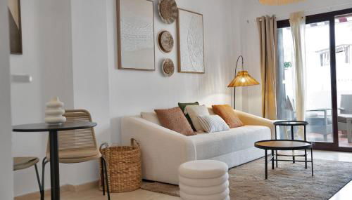 Elegance and luxury with a pool in Miraflores Golf - CASA GOLF RIVIERA PARK 3 2 E - Photo 3