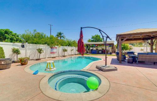 Game Room, Pool! Family Home 25 Mi to Disneyland - Foto 33