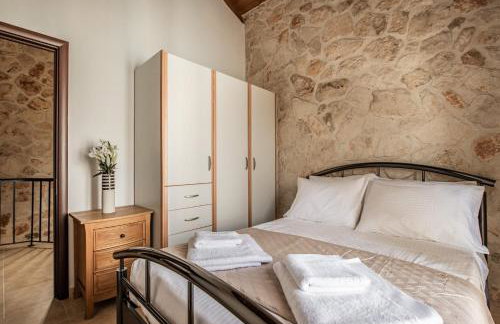 Murtini Stone Villa with Private Pool, by ZanteWize - Foto 13