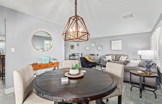 Palm Tree Paradise Heated spa Pool Firepit - Foto 9