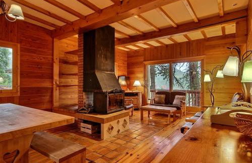 Chalet rénové 10 pers, terrasse et jacuzzi, près des pistes - FR-1-455-155 - Foto 1