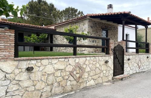 Aelia Cottage House - Photo 4