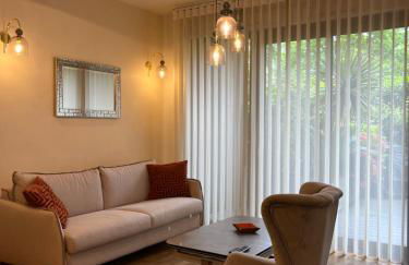 Terrasse Zen - Confort Nature & Accessibilité - 4 personnes - Parking gratuit - 20 min de Paris - Foto 7