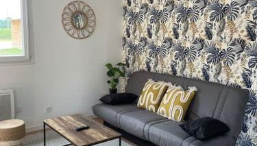 Les Chalets du Mancel Chalet Maïka -Bouleries Jump - 24h du Mans - Foto 3