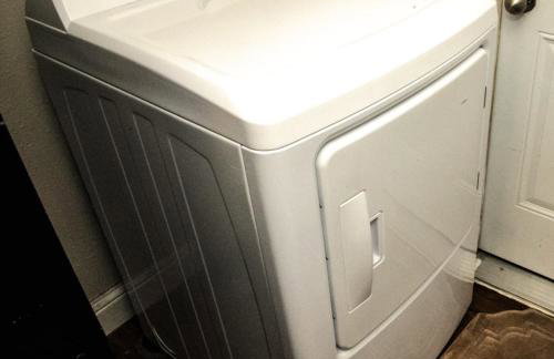 Cozy 2 Bedroom Townhome in Addison - Foto 14