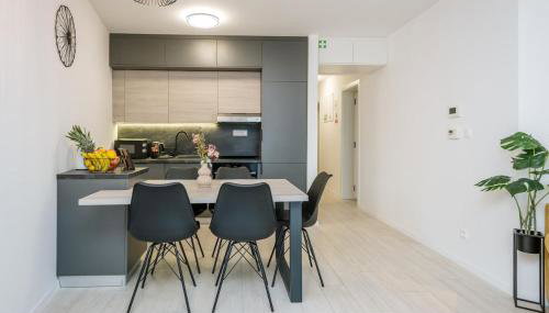 LuxStay Apartments APT3 - Private Parking, Terrace - Foto 5