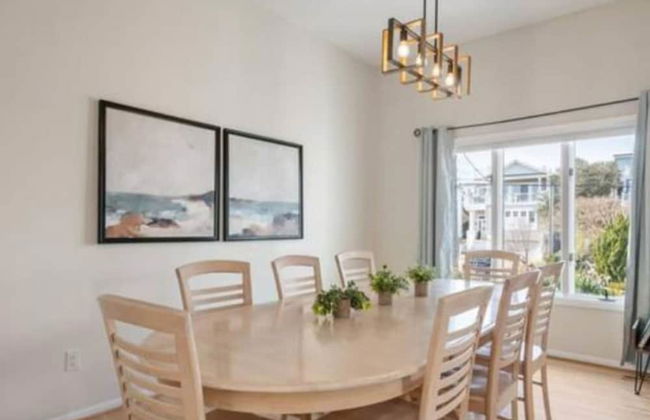 Enjoy Sunny Daze Private Pool Walk to Beach - Foto 35