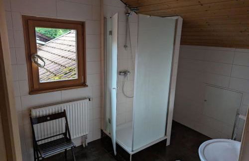 Eigene Etage im charmanten Holzhaus - Foto 10