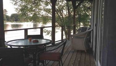 Waterfront Home on Bantam Lake with Private Beach - Foto 4