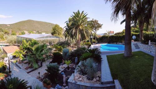 Monica's Tropical Villa - Foto 2, Garden view