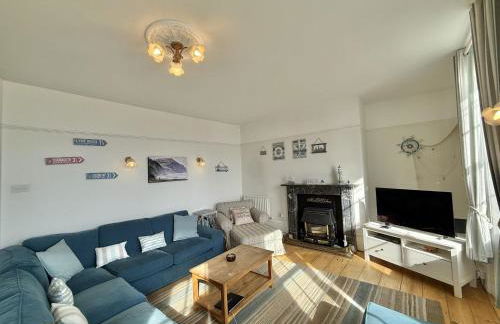 1 Cobb House - Photo 9