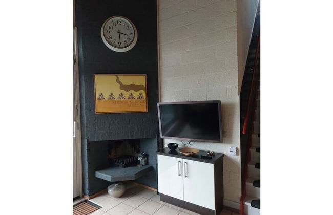 No Title Modern Retreat - Photo 5