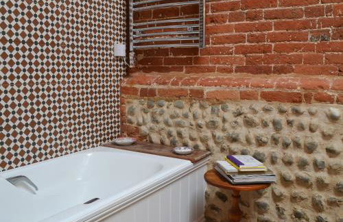 The Little House - Photo 6