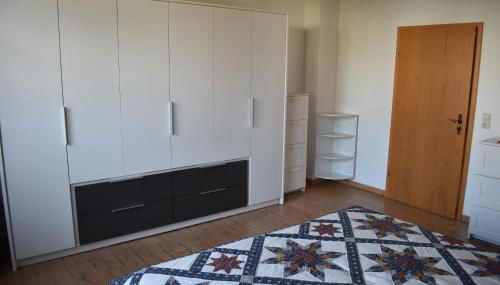 FeWo Schmetterling - Foto 3, wardrobe