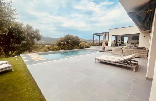 Architect's Villa - 10-12 people - Pool - 4 bedrooms - Foto 21