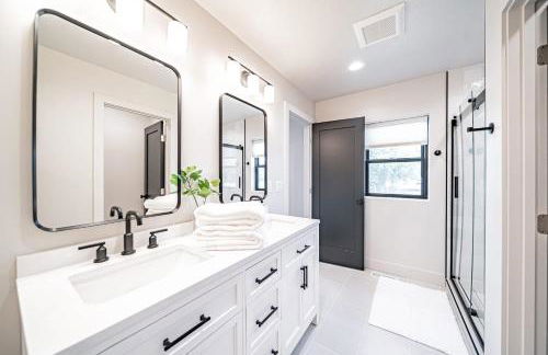 Stylish Townhome Walkable Garage - Foto 20