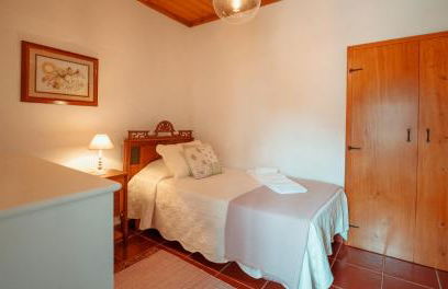 Charming Holiday House - House & Apartment - Photo 16