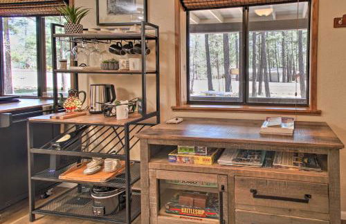 Fireplace, Deck and Grill Pinetop Cabin Rental! - Foto 8