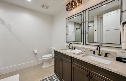 Impressive 2 bed 2 and a half bath City Center Condo with EV Charger - Foto 15