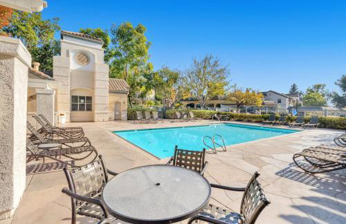 Heart of Carmel Valley 2BR, Families and Corp Stays - Photo 34