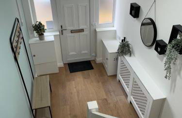 Ryland House Sleeps 8 M6 Access & Garden - Foto 36